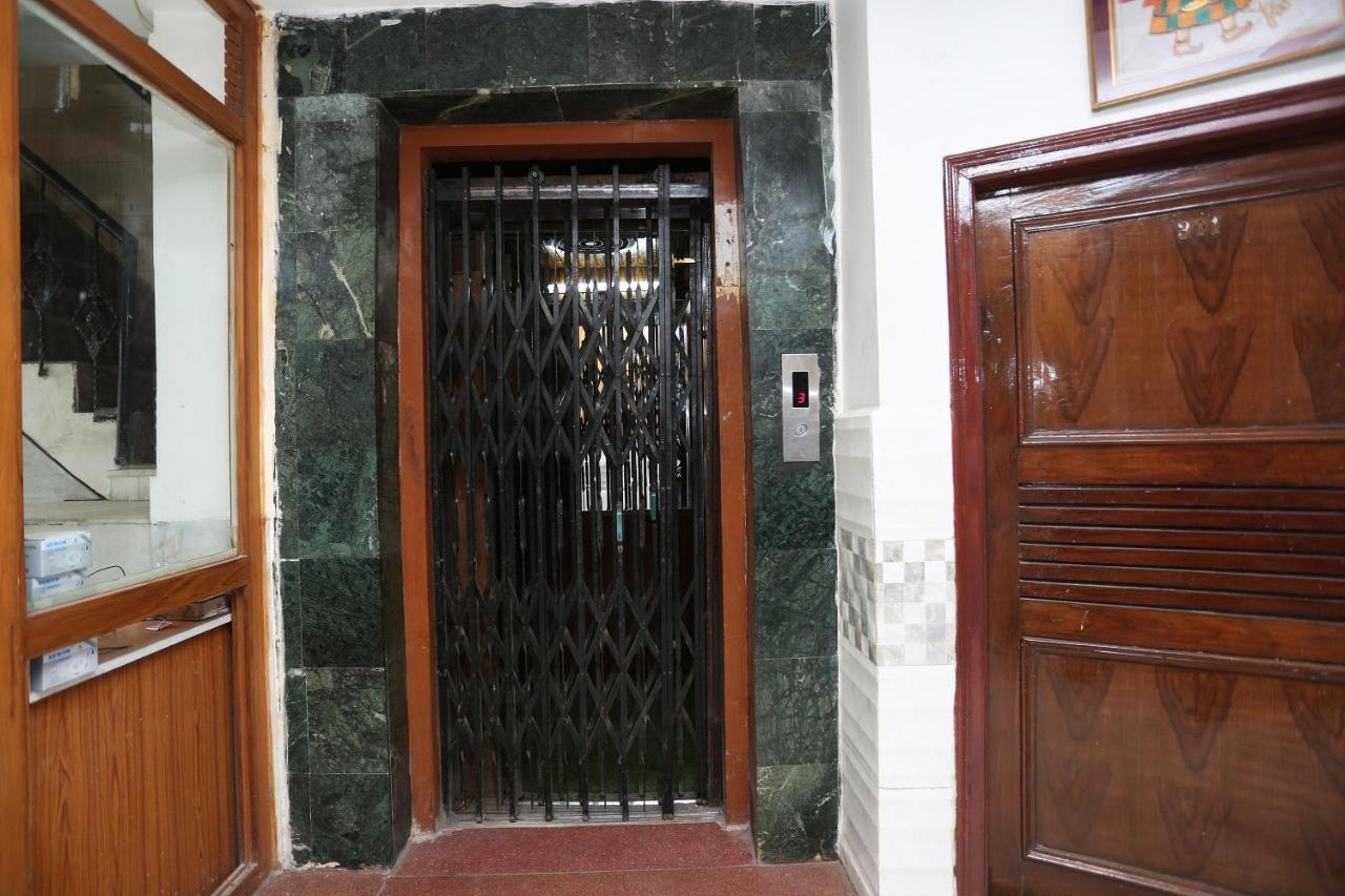 Oyo 4956 Hotel Maharaja Palace Κανπούρ Εξωτερικό φωτογραφία
