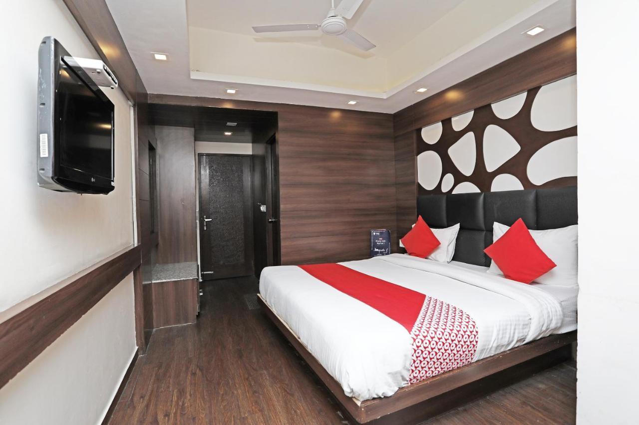 Oyo 4956 Hotel Maharaja Palace Κανπούρ Εξωτερικό φωτογραφία